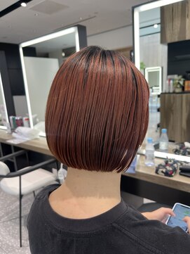 サヴォア(Savoir) 首元すっきりミニボブ。