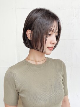 リベイル(LIVEIL) 前下がりボブ 切りっぱなしボブ ショートボブ 縮毛矯正 美髪