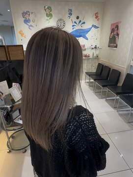 ヘアアンドビューティー クアトロ 戸祭店(QUATRO) バレイヤージュ