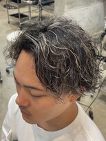 リット(lit.)&nbsp;MEN’S HAIR/サーフカール/刈り上げセンターパート/守谷