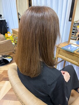 ラナ(LANA) セミロング×ベージュカラー