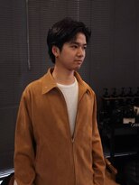 ブロック ジャポン(bloc japon)&nbsp;センターパートの前下がりのショートヘアー