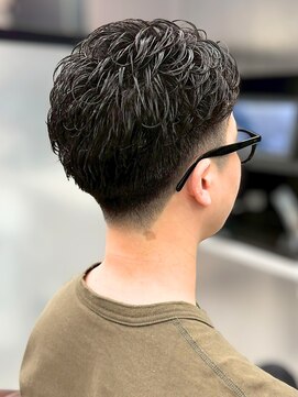 アルフレッド 平針店(alfRed) 30代20代メンズパーマ 清潔感ラフカール 朝ラクスタイリング 眉