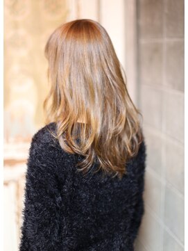 ホワイトルーム(White Room) ローレイヤーロング×マットアッシュ