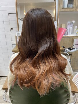 クート(ku-to+) 『南浦和』艶巻きグラデーション『髪質改善』