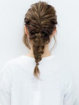 オレロ 国立(olelo) 大人ガーリー/似合わせカット/リバースセンターパート/国立