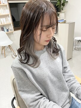 メロウ(mellow) インナーカラー×ホワイトグレージュ