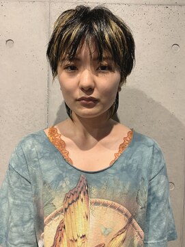 レオニード 表参道(LEONID) ハイライトウルフ