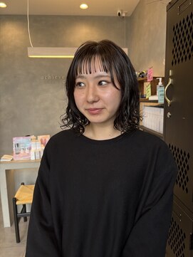 アチーブリス(achieve Liss) オン眉シースルーバング暗髪ゆるふわボブ艶髪20代30代40代
