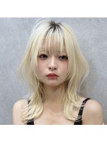 ロンド レア 天神大名店(Lond Le’a) ミディアムヘア/フェイスフレミング /暗めカラー/デザインカラー