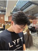 フェザーパーマショート刈り上げ眉毛カット