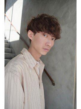 ネイト(Neit) シャドウパーマカルマパーマスペインカールメンズパーマ