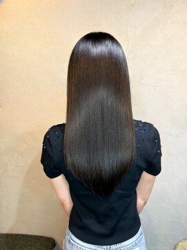 極艶ストレート【池袋/髪質改善/トリートメント/縮毛矯正】