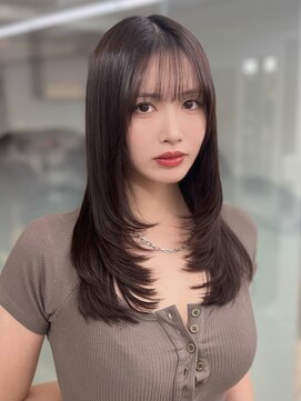 ソラ 広尾店(SORA) ミディアムレイヤー/顔周りカット/内巻き