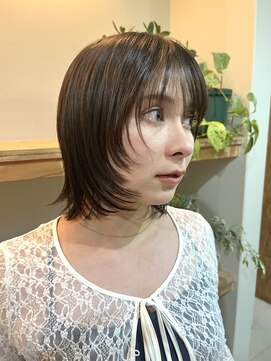アミ(ami) 顔周りレイヤーボブ
