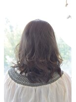 ヘアアンドメイク ムーア(Muuua)&nbsp;透明感のあるグレーベージュカラー