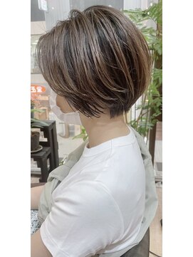 ギフト ヘアー サロン(gift hair salon) コントラストハイライトxショートボブ