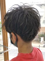 ヘッズ 本八幡店(HEADS)&nbsp;MEN'S HAIR  センターパート　ツイストスパイラル　コンマヘア