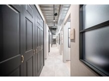 ☆お席へのご案内☆【FRAME博多/博多全席完全個室美容室/博多駅徒歩5分/髪質再生BYKARTE認定サロン】