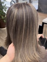 ヴィフ 大船(VIF)&nbsp;ハイライトカラーケアブリーチダブルカラー白髪ぼかし脱白髪染め