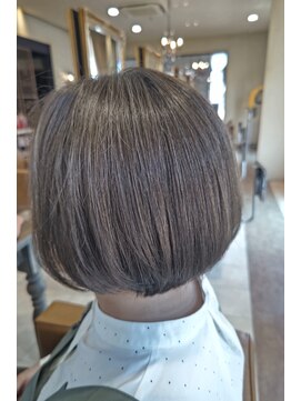 グランボーテクラシック(GrandBeaute classic) イルミナカラーで白髪ぼかし