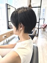 アーロン(aaron)&nbsp;【サロンワーク】シンプルショート。