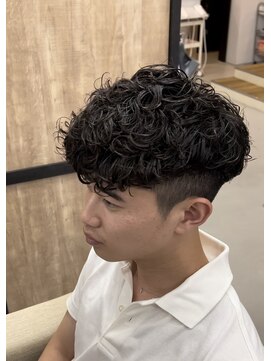 メンズギフト(men's GIFT) 刈り上げツーブロックスペインカールメンズマッシュ