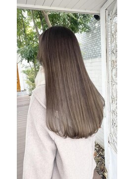 イオエ 心斎橋(ioe) グレージュ20代30代40代