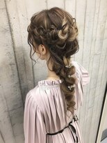 ネハス(nehus.) ヘアアレンジ