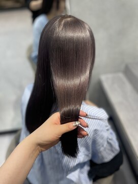 ジーナ 名駅(XENA.) 《YURI115》ラベンダーグレージュ/透明感カラー/寒色カラー