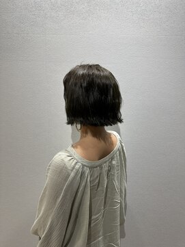 ループ バイ エスポワール(LoooP by Espoir) マチルダボブ×オリーブカラー