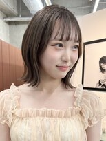 ノード(NODE)&nbsp;栄外ハネナチュラル大人可愛い韓国ボブ　切りっぱなし　ベージュ