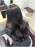 上品なダークグレージュ