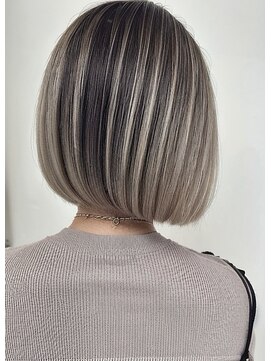 サンティエ 中央駅店(scintiller) ブリーチ/ダブルカラー/グラデーションカラー/ハイライト