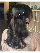 アパートメントヘアー&nbsp;佐賀/ヘアセット/ヘアアレンジ/結婚式/ねじりハーフツイン