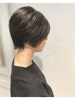 ヴァンクシー バイ ルナ(VANKCY by Luna)&nbsp;ひし形シルエット 大人かわいい 暗髪 大人 ナチュラル 前下がり