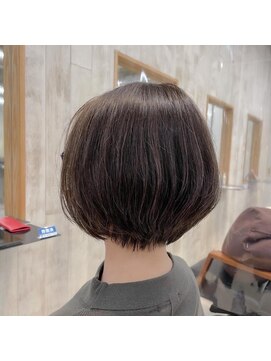 ルース(RUTH) スタイリング簡単ショートボブ