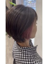 リアンヘアー フラット(Lien hair flat) 大人ショート×インナーピンク