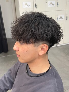 バース バイ ハピネス(BIRTH by happiness) 奈良　縦落ちツイストスパイラルパーマ　刈り上げマッシュ　奈良