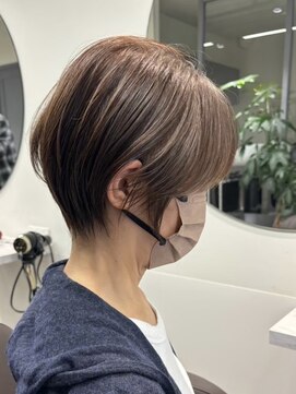 GBG 自由が丘 くびれショートボブグレイカラー白髪染め白髪ぼかしハイライト