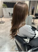 レイヤーカット×アッシュベージュ