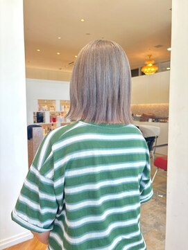 コワファースト  させぼ五番街店(COIFF1RST) silver greige