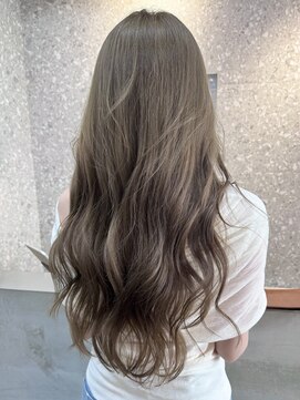 サンク 原宿 表参道(cinq) くびれミディアムレイヤーカット顔周りレイヤーヘーゼルベージュ