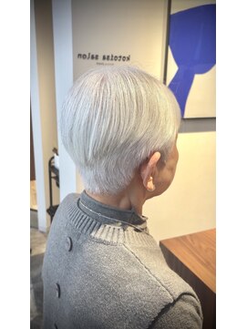 コトイサ サロン(kotoisa salon) ツーブロックグレイショート