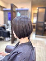 トレセッテ(tre sette)&nbsp;ショートボブスタイル/ナチュラルブラウンカラー