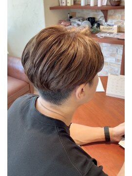 リュクスフォーヘアー アヴェダ(LUXE for hair AVEDA) センターパート×オリーブグレージュ×ナチュラルハイライト