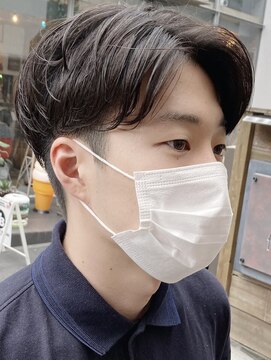 フィフス 栄(fifth) センターパートニュアンスパーマメンズカットツーブロック韓国