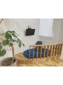 【松山市駅徒歩3分】【キッズスペース有！】松山では珍しい西海岸風の店内は落ち着ける空間★