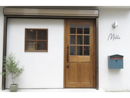 ミリ(Milli)の写真