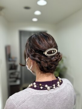 スタジオニジュウイチ(STUDIO 21) 髪が短くてもアップスタイル